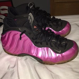 Pink foams sz9.5